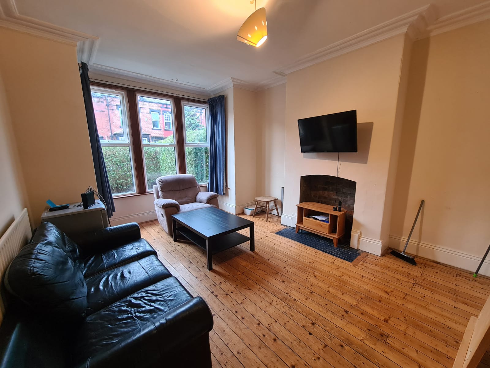 House Estcourt Terrace in Leeds