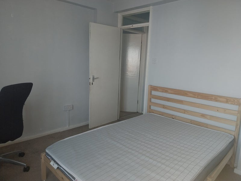 Room Ingestre Road in Greater London