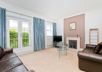 Flat Busby Place in London