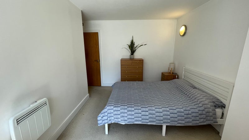 Room Peckham Grove in Greater London