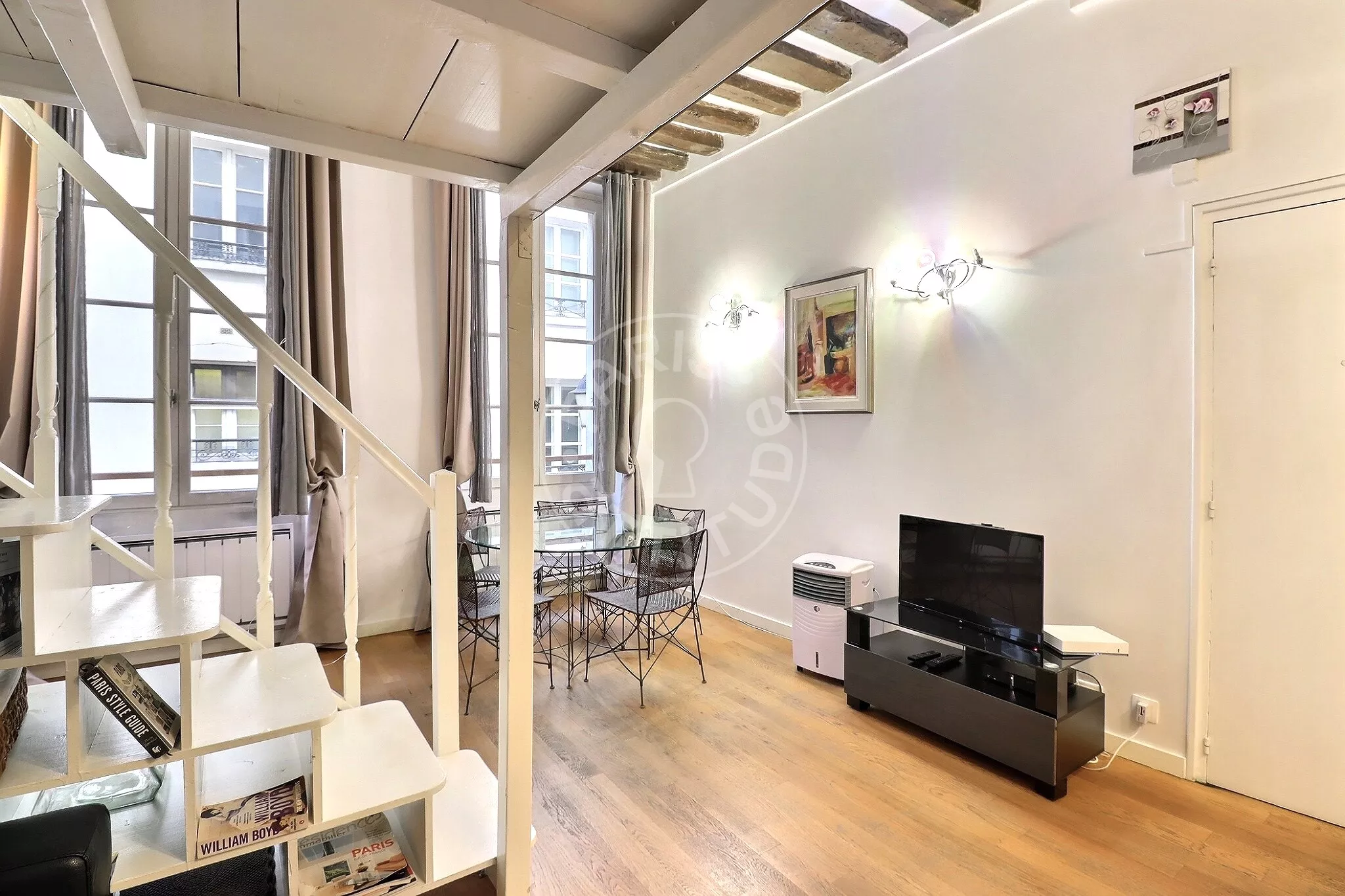 Appartement Rue des Rosiers à Paris