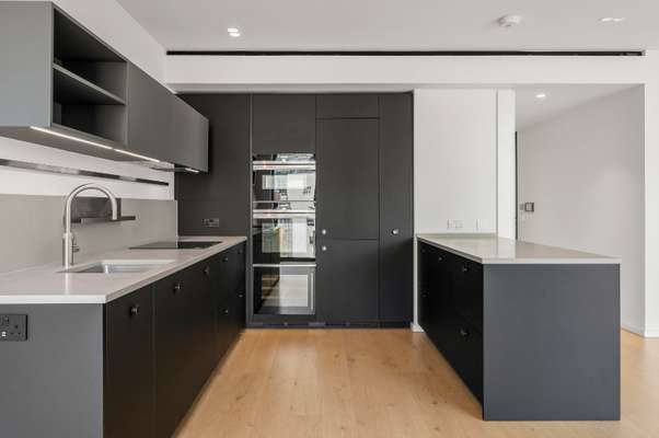 Flat Little Britain in City of London