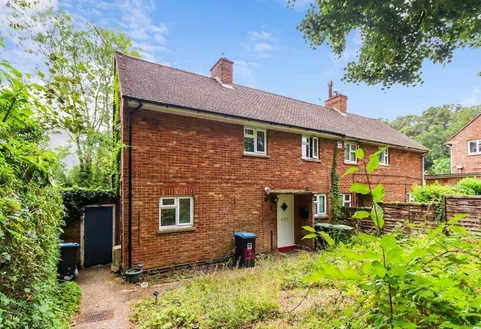 House Whitlars Drive in Dacorum