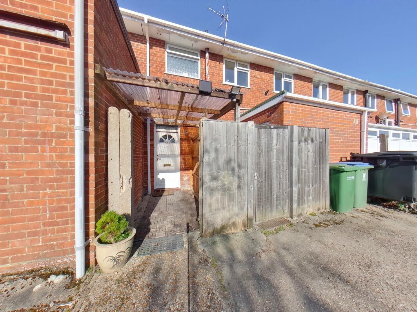 Flat Crofton Lane in Stubbington