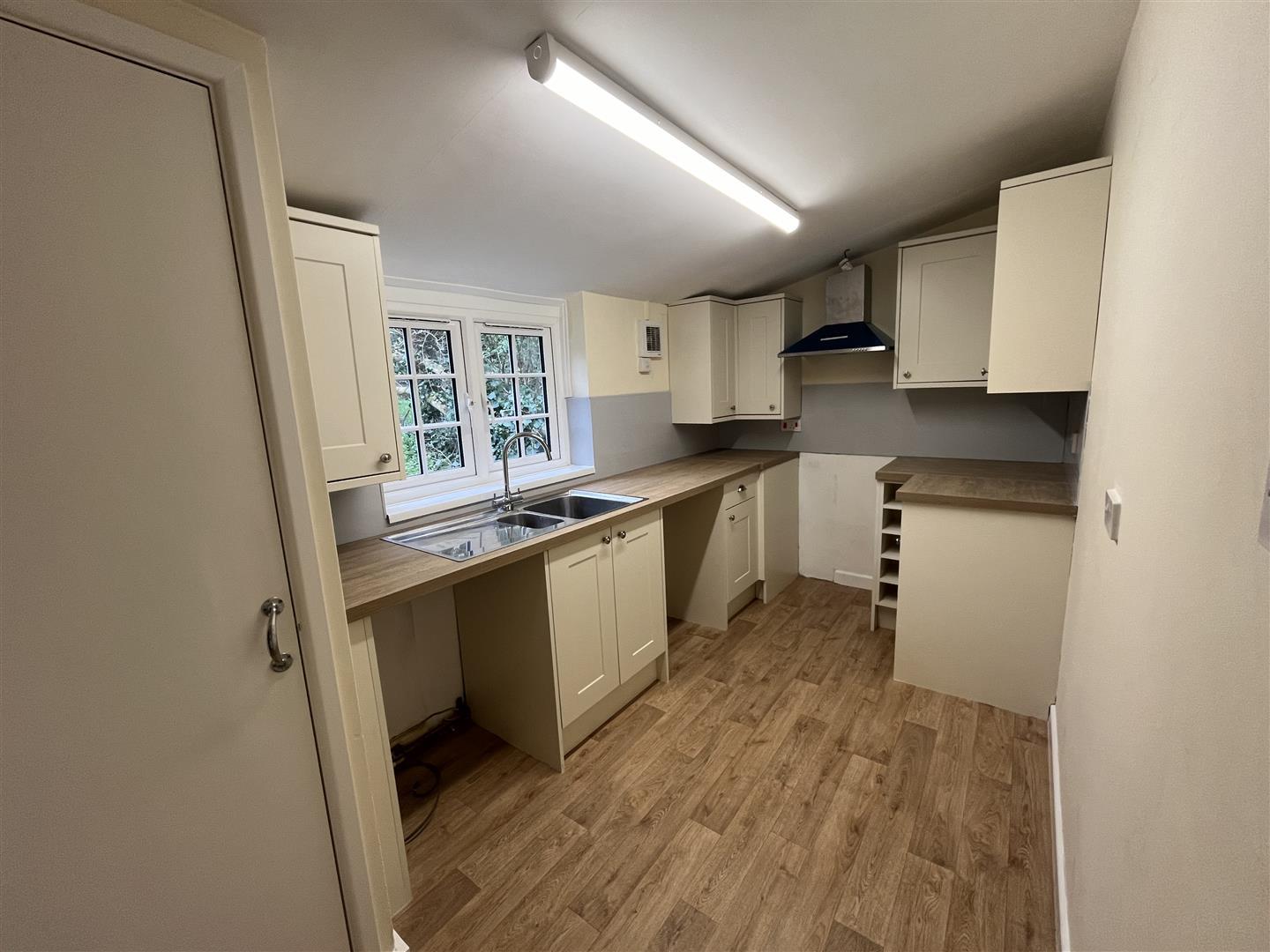 House A37 in Bradford Peverell