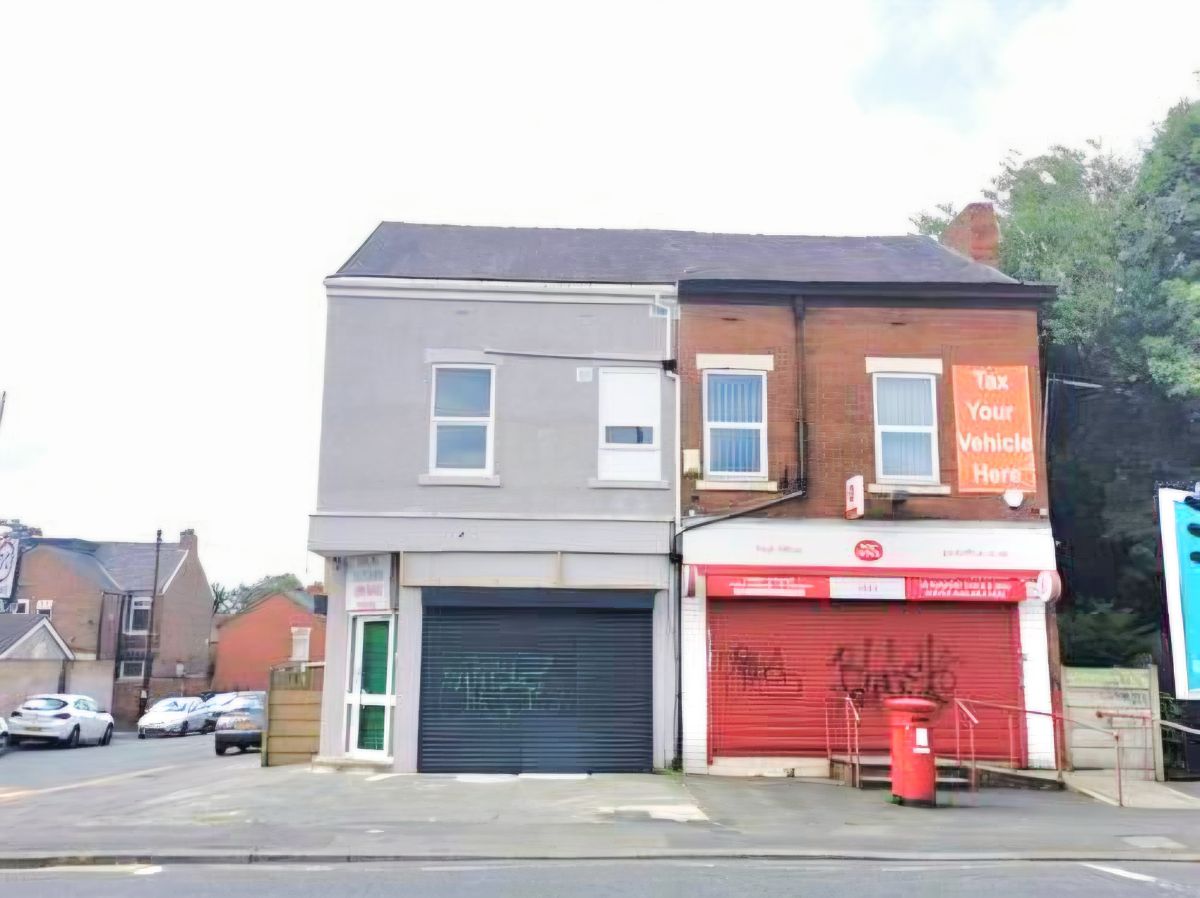 Flat Sir Richard Fairey Road in Stockport