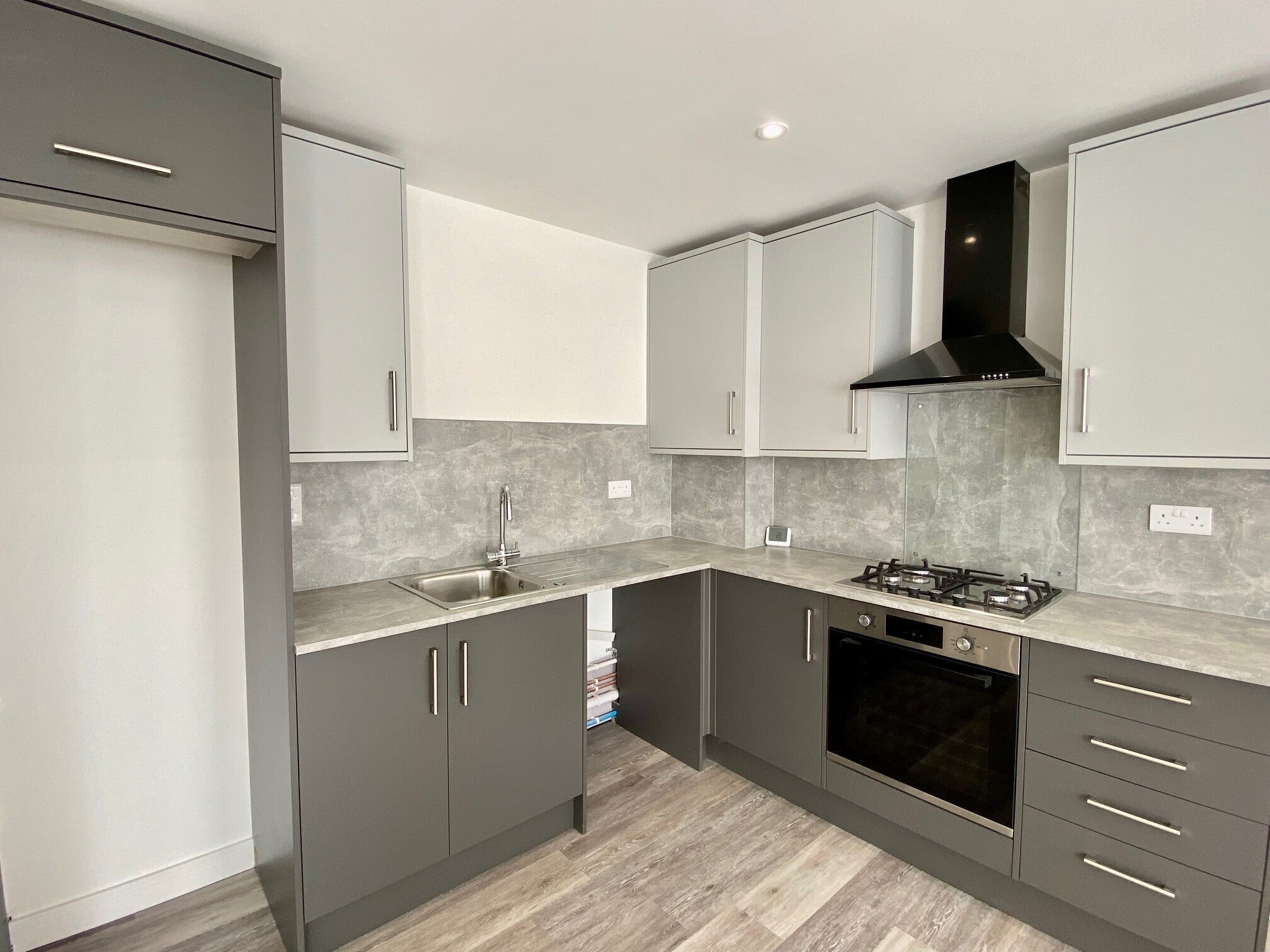 Flat St Nicholas Avenue in Gosport