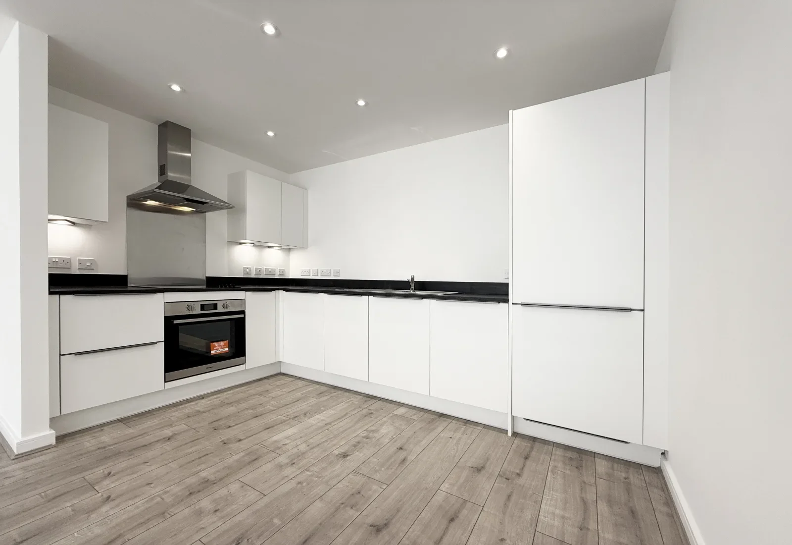 Flat Roundhouse Way in Wellingborough