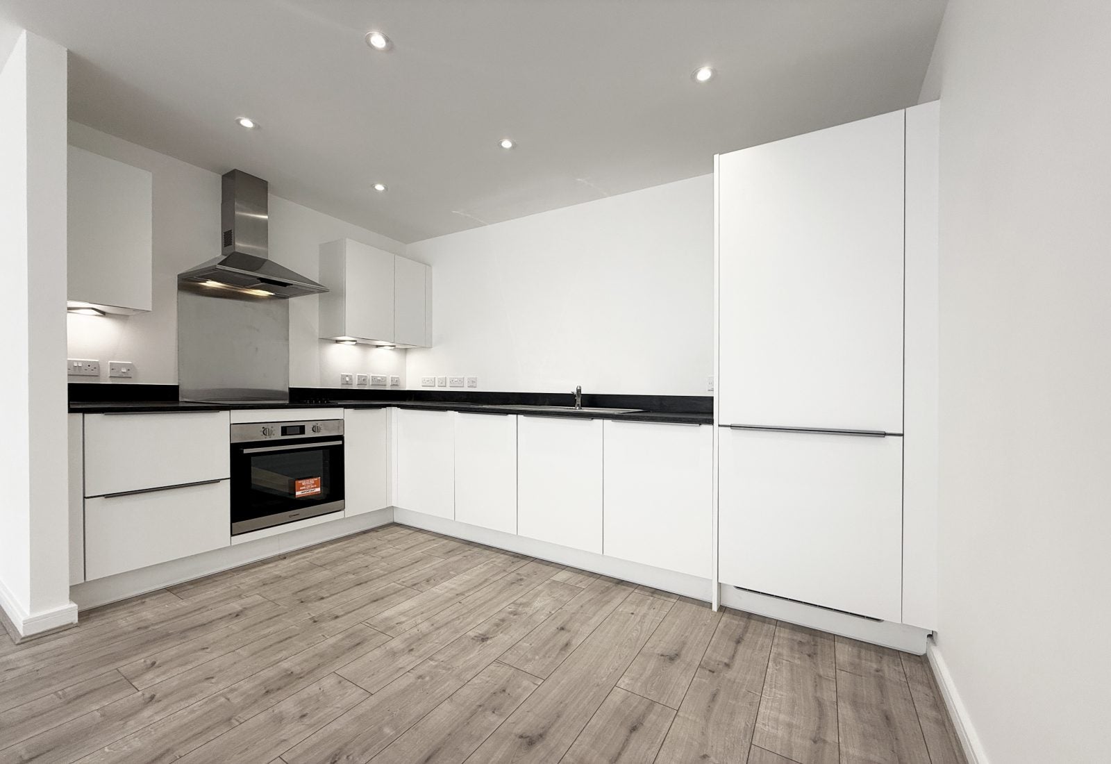 Flat Roundhouse Way in Wellingborough