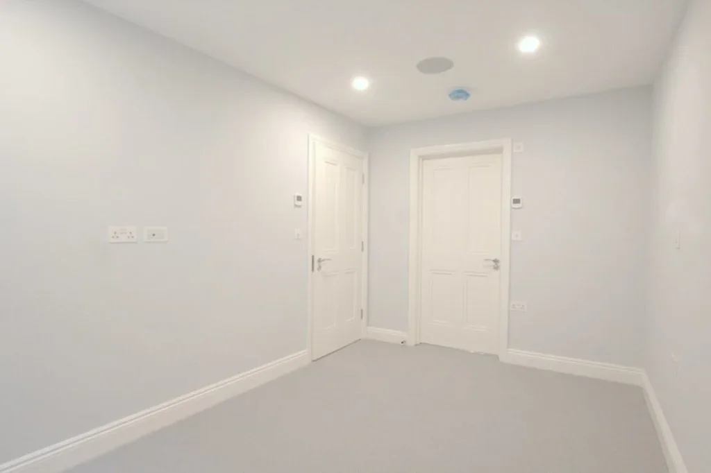 Flat Sefton Street in Greater London