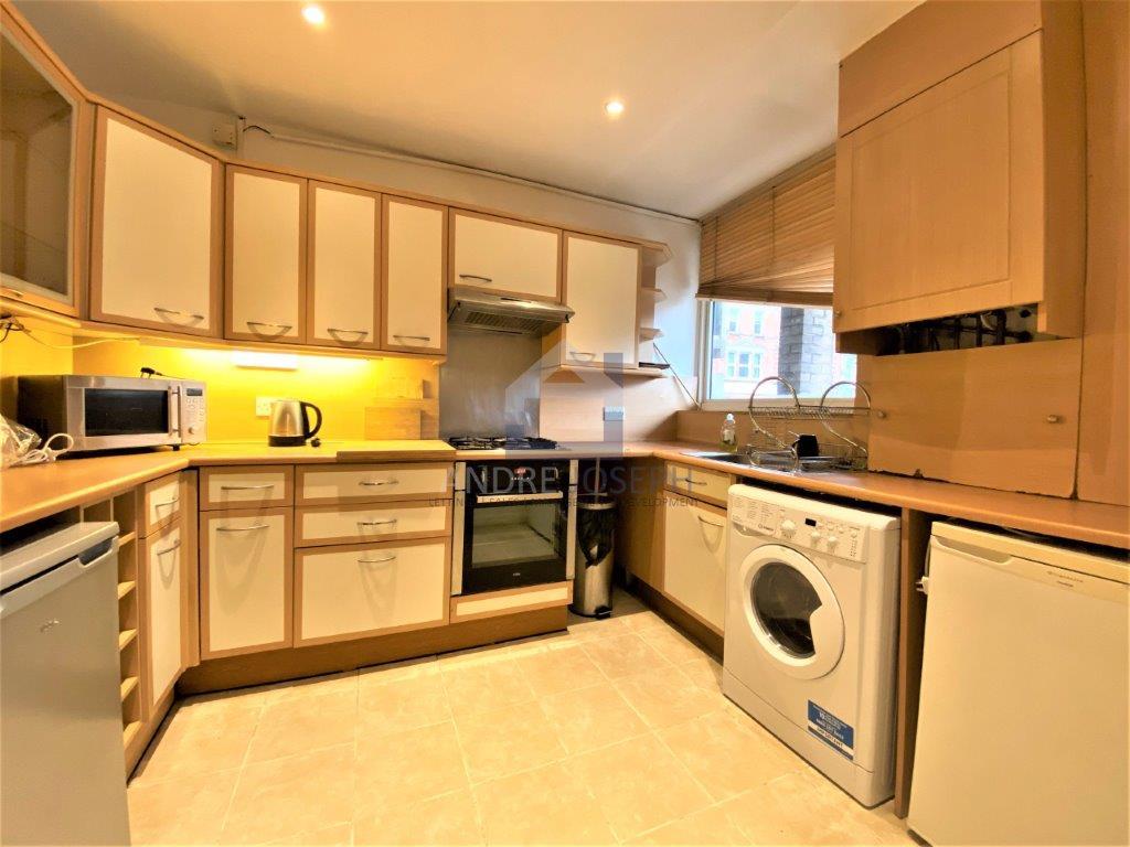 Flat Fenwick Place in Greater London