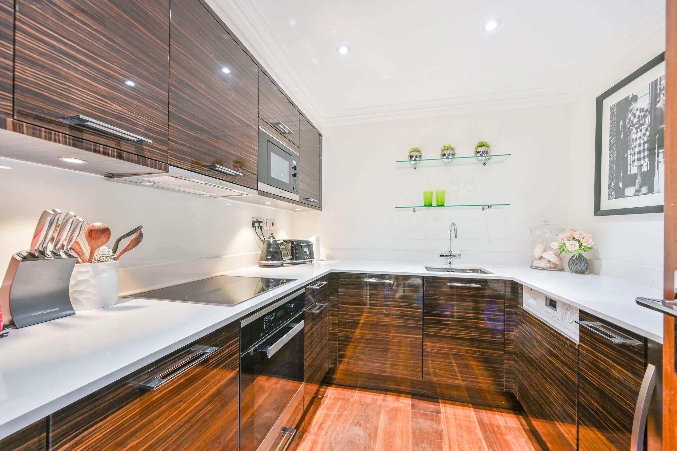 Flat Kensington Gardens Square in City of Westminster