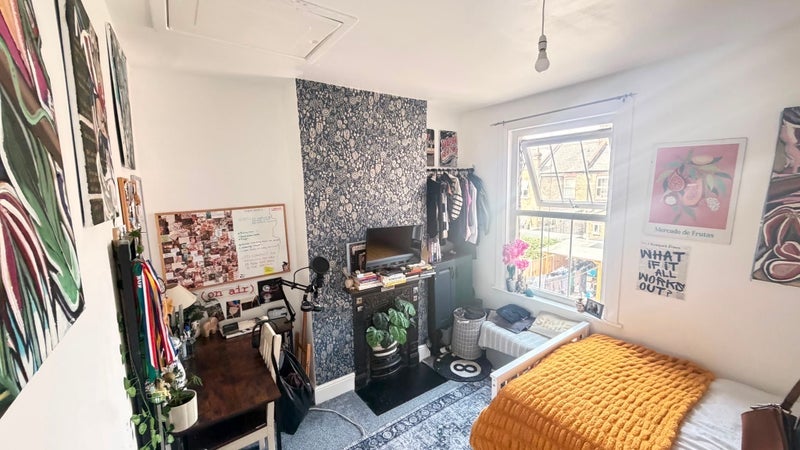 Room Farrant Avenue in Greater London