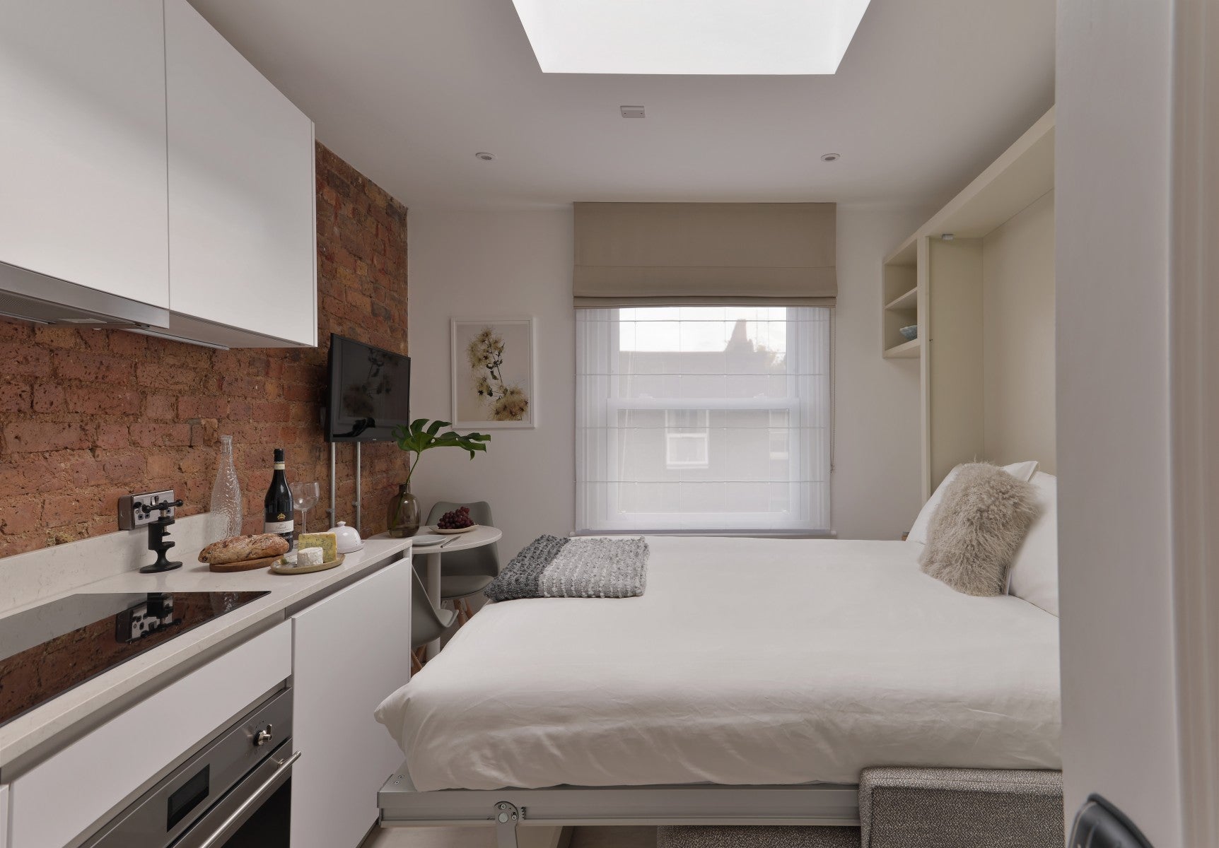 Flat Linden Gardens in Greater London