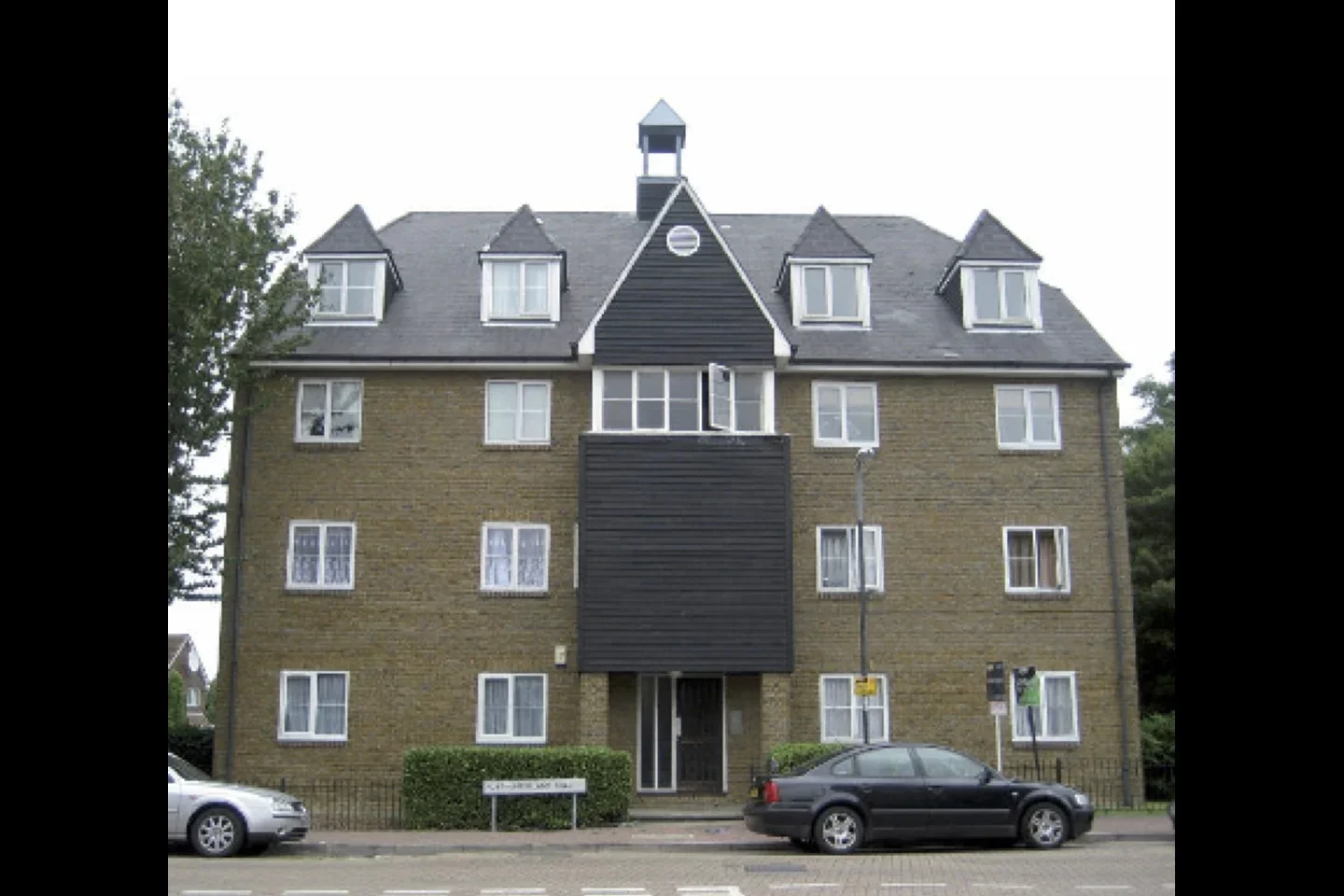 Flat Northumberland Road in Greater London