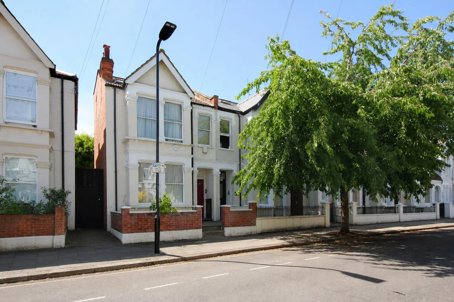 Flat Willcott Road in Greater London