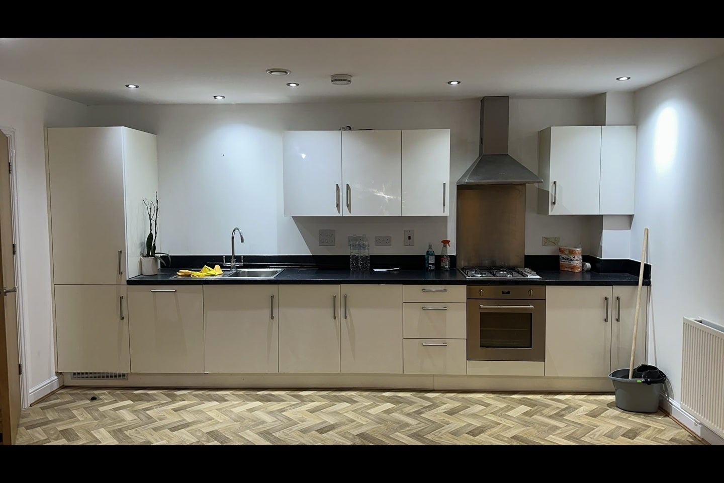 Flat The Broadway in Greater London