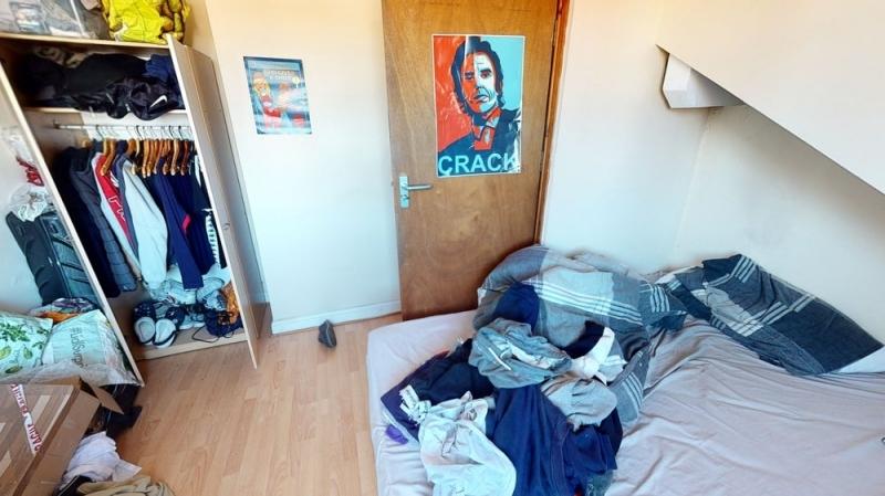 Flat Welton Place in Leeds