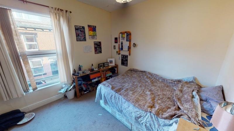Flat Welton Place in Leeds