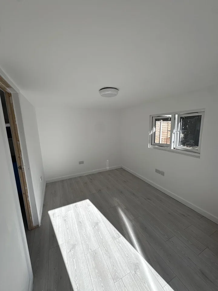 Flat Park Road in Greater London