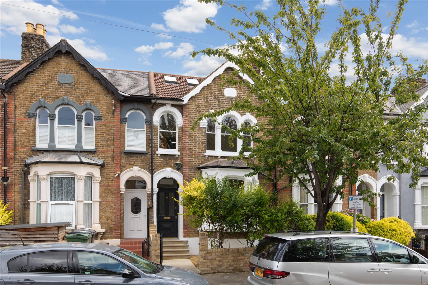 House Stainforth Road in Greater London