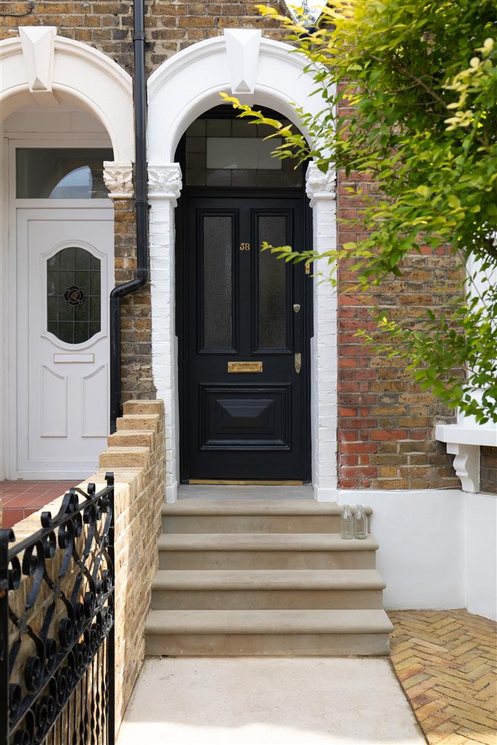 House Stainforth Road in Greater London