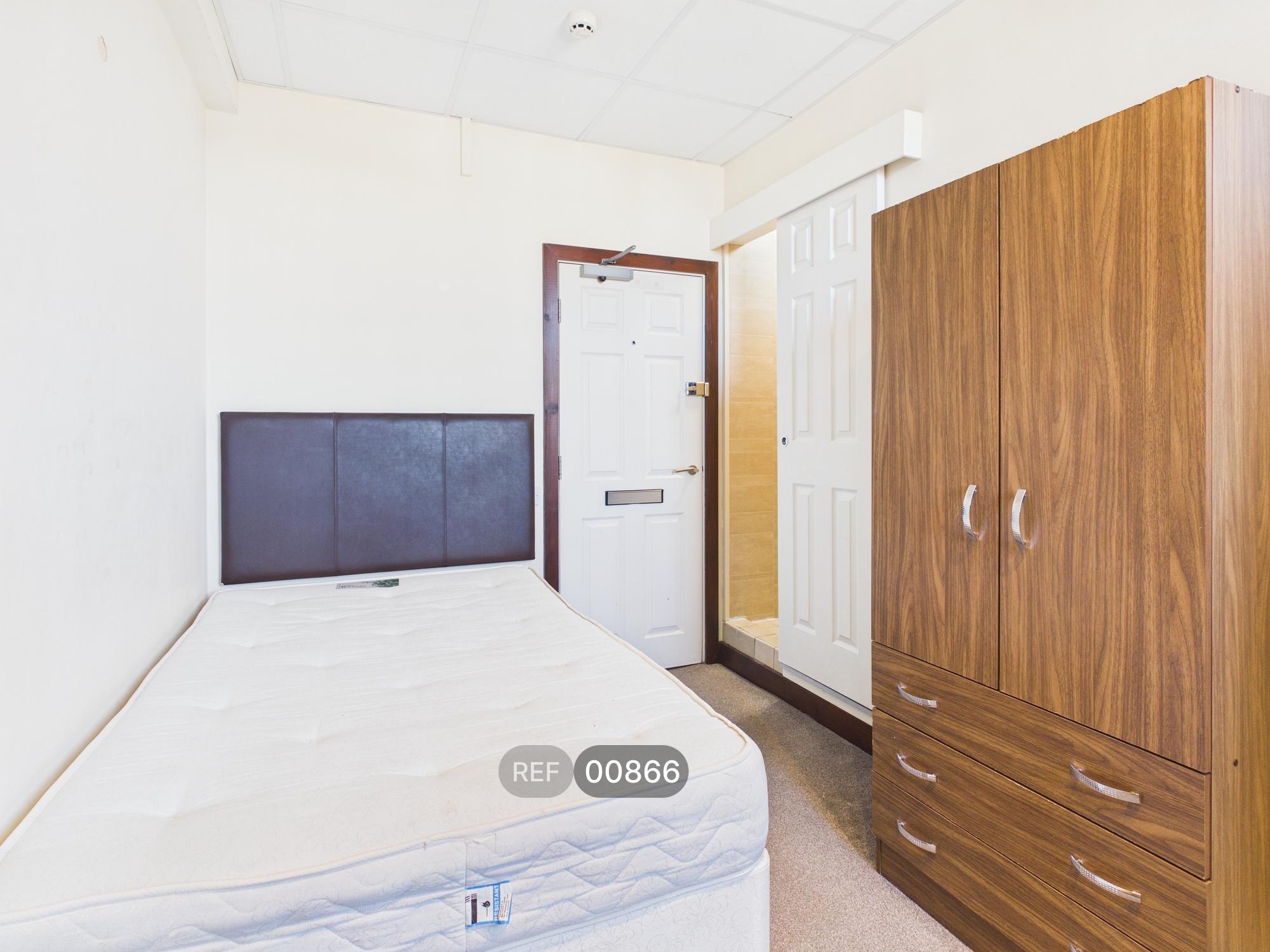 Room Anlaby Road in Hull