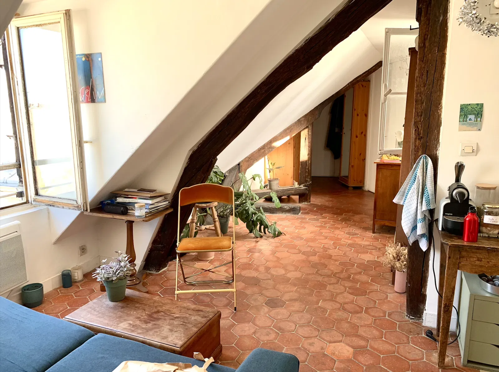 Flat Rue de la Fontaine au Roi in Paris