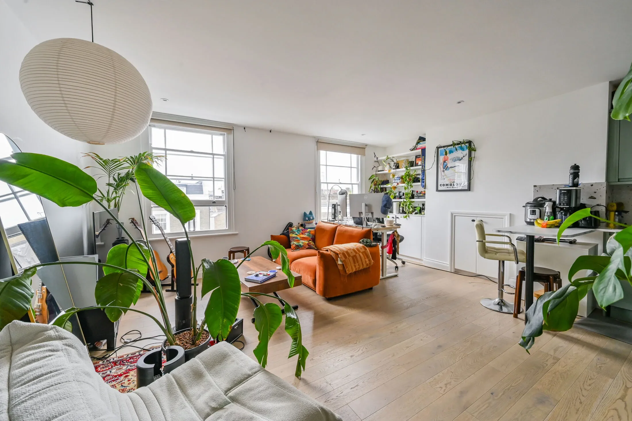 Flat Abbey Gardens in City of Westminster
