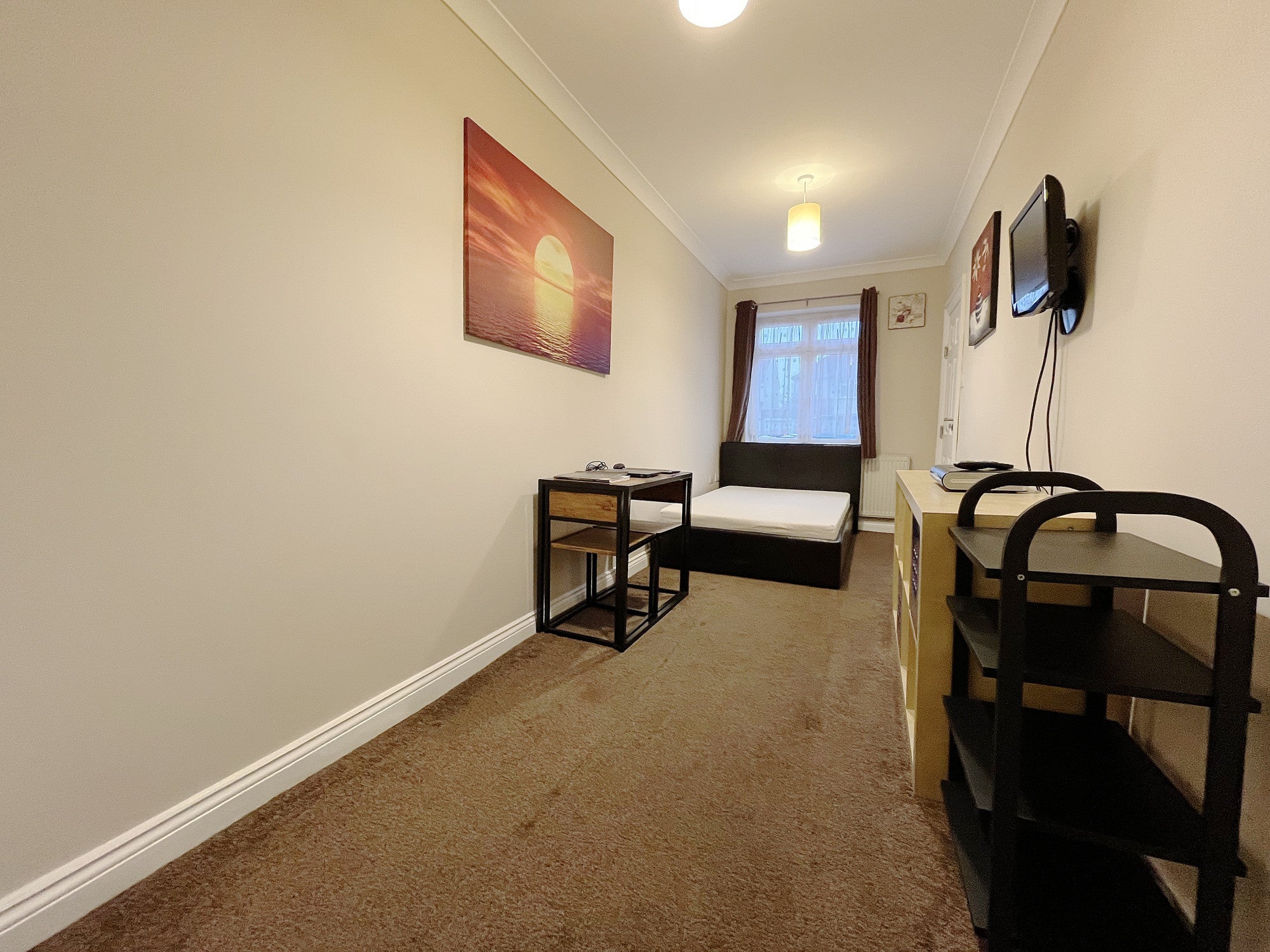 Flat Burns Way in London