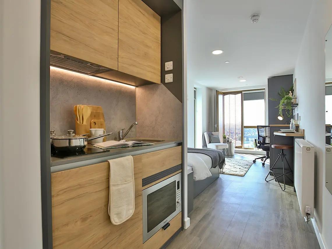 Room Perth Road in Greater London
