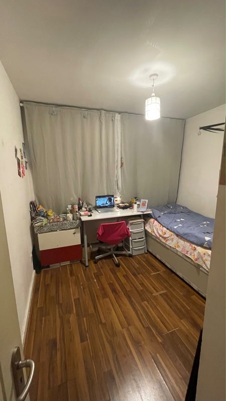 Room Grafton Way in Greater London