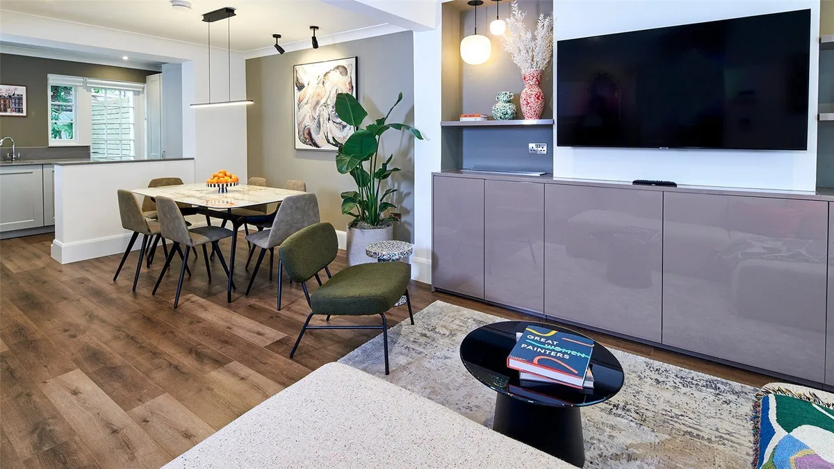 House Cheval Place in City of Westminster