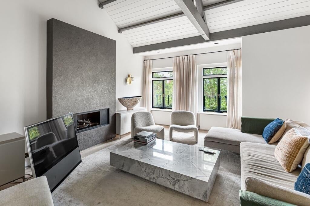 Flat Cadogan Square in Greater London
