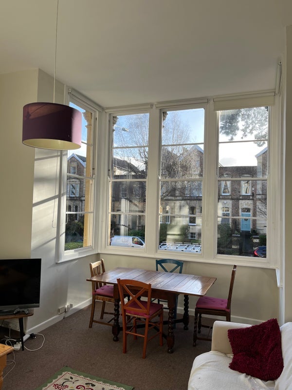 Room Alma Road in Bristol