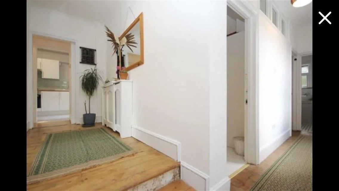 Flat Kettlebaston Road in Greater London