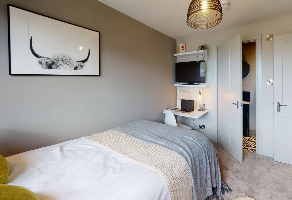 Room Wildridings Square in Bracknell