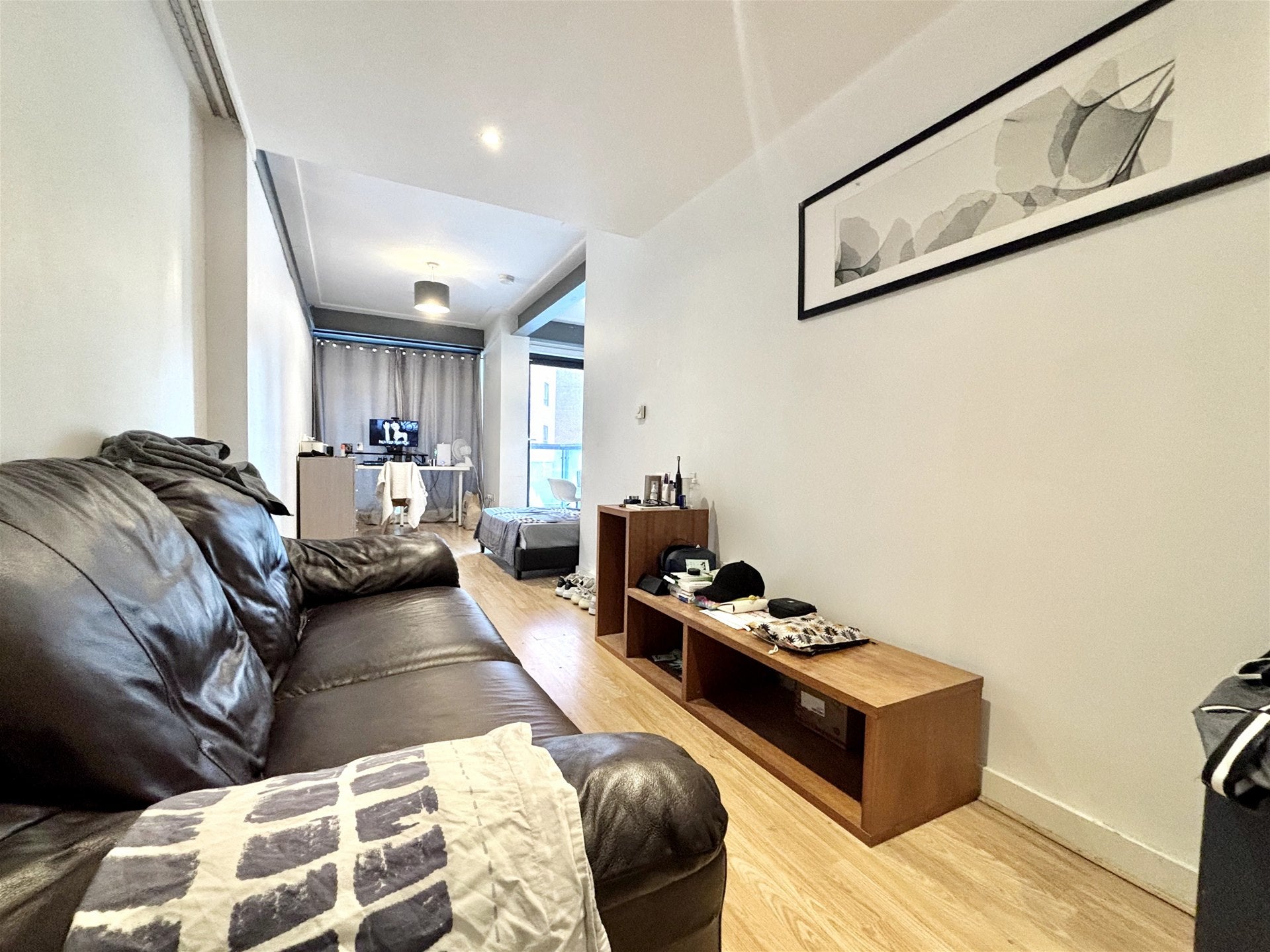 Flat Burford Road in Greater London