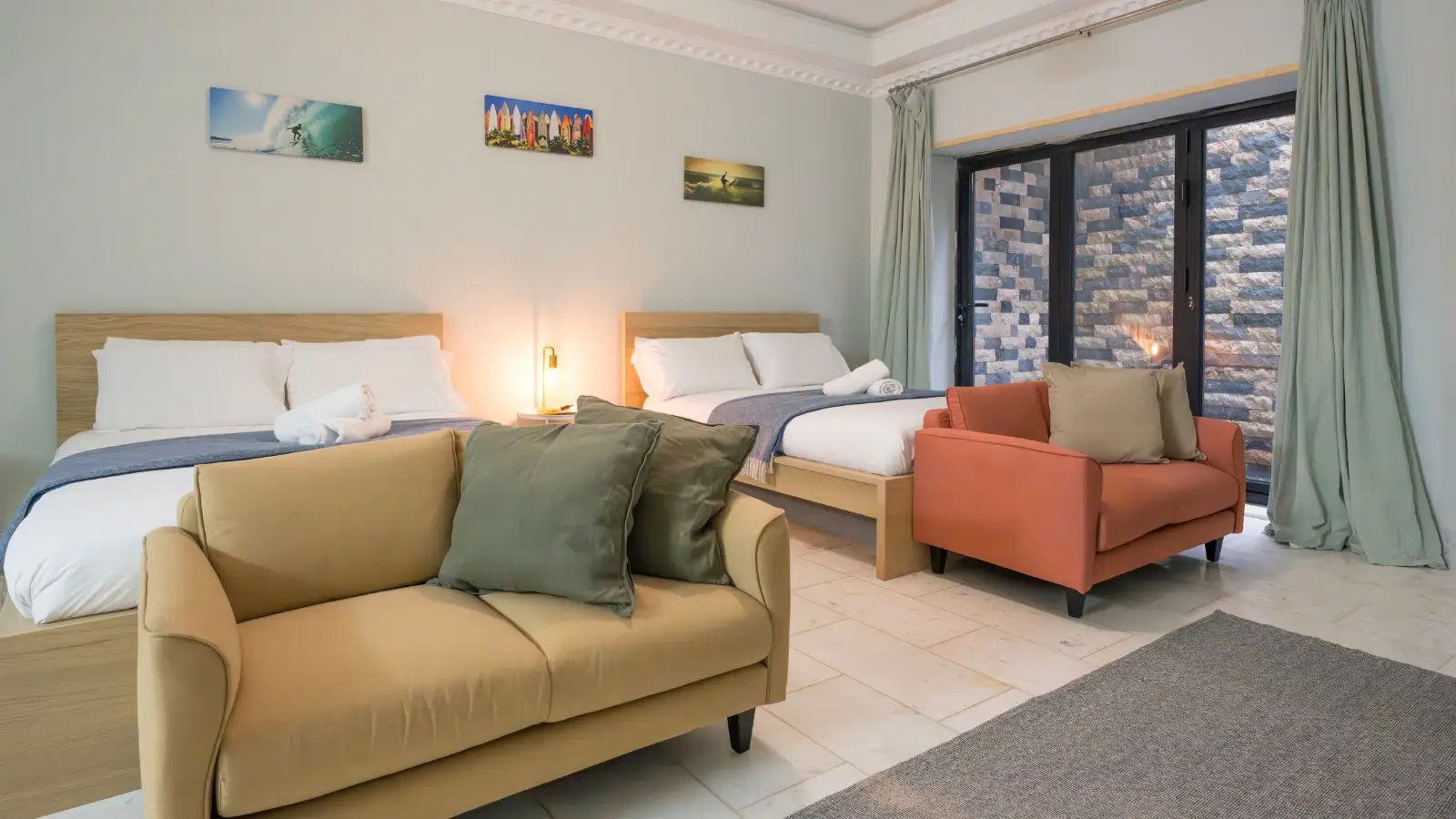 Flat Finchley Road in Greater London