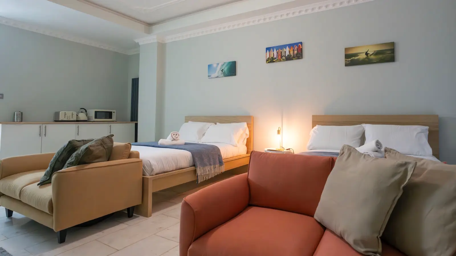 Flat Finchley Road in Greater London