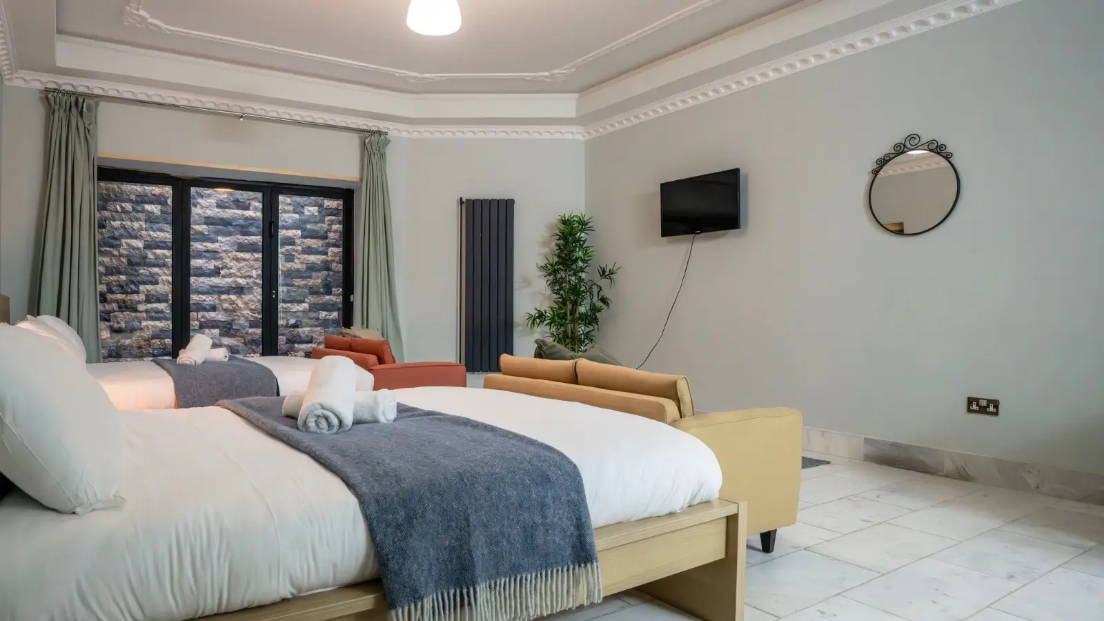 Flat Finchley Road in Greater London