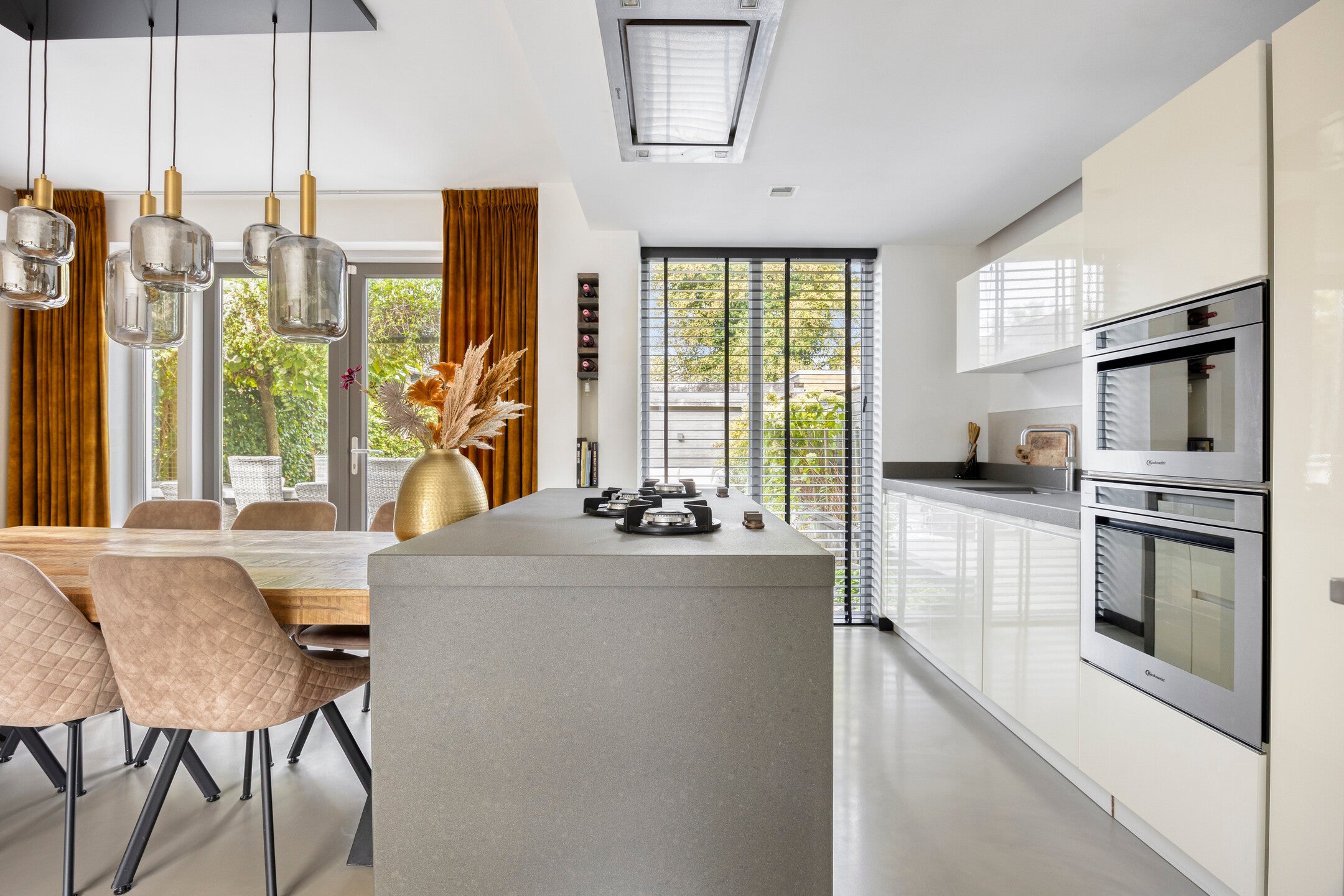 Hoekwoning te koop: Hillegomweg 36, Arnhem
