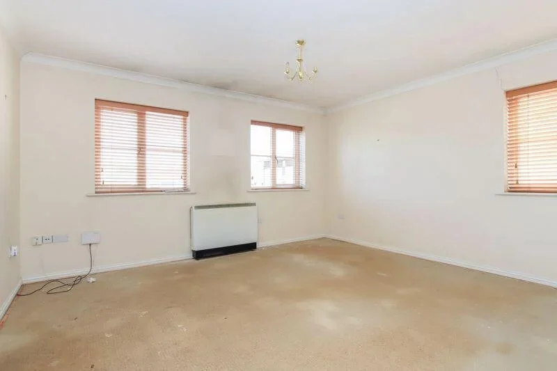Flat London Road in Dacorum