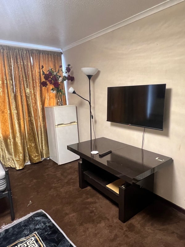 Room Radnor Close in Greater London