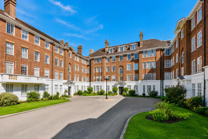 Flat Wimbledon Park Side in Greater London
