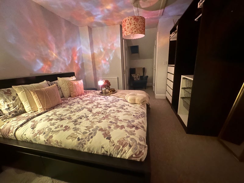 Room Millicent Grove in Greater London
