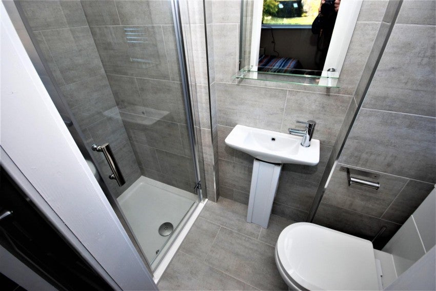 Room Coniston Road in Royal Leamington Spa