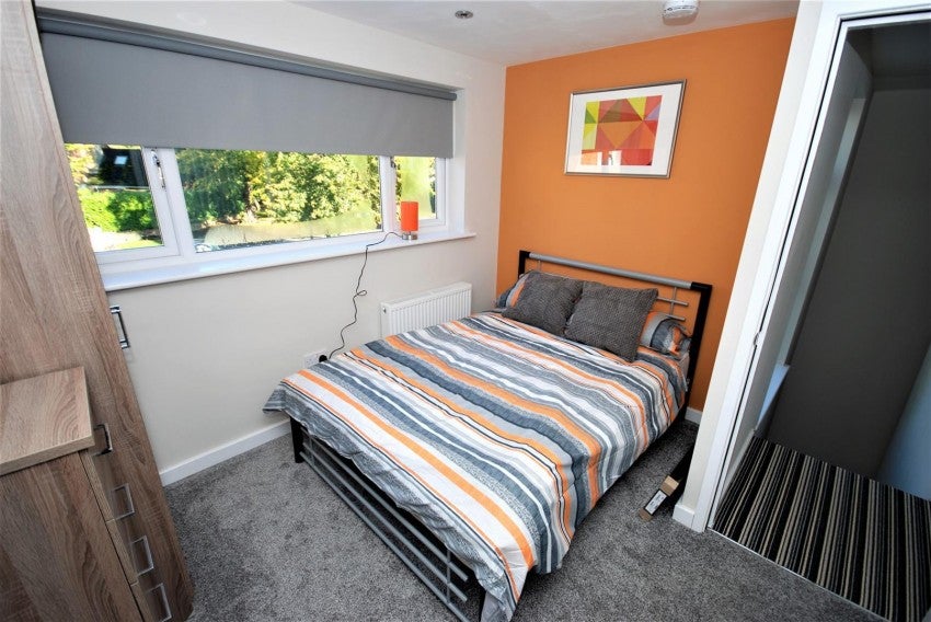 Room Coniston Road in Royal Leamington Spa