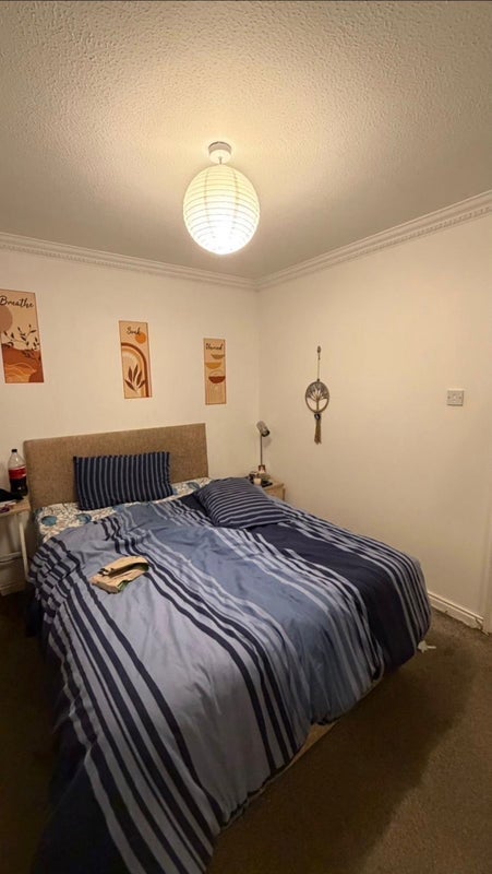 Room Riverview Gardens in Glasgow