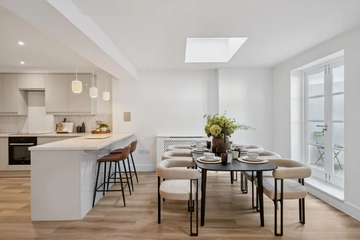 Flat Philbeach Gardens in Greater London